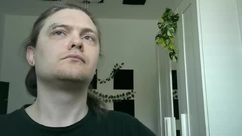 Snapshot of maxs_93 chatting on 07-07-26, 12:09 maxs_93 online show from 07-07-26, 12:09