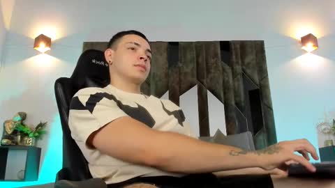 MAX online show from 02-14-25, 02:39