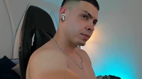 MAX online show from 03-08-25, 09:51