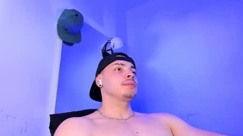 MAX online show from 09-20-25, 10:22