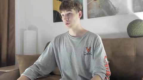 Snapshot of maxwellchik chatting on 09-20-25, 05:14 maxwellchik online show from 09-20-25, 05:14