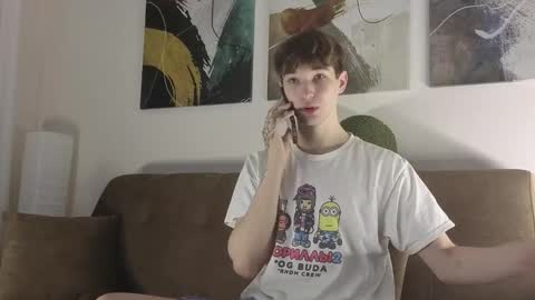 Snapshot of maxwellchik chatting on 10-27-25, 05:06 maxwellchik online show from 10-27-25, 05:06