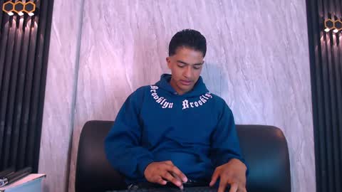 Max Wyatt online show from 06-05-26, 04:24