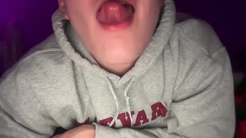 Snapshot of maxx276828 chatting on 11-07-25, 04:01 maxx276828 online show from 11-07-25, 04:01