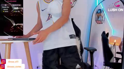 Snapshot of maxx_cortes chatting on 10-05-25, 11:57 maxx_cortes online show from 10-05-25, 11:57