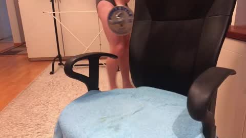 Max online show from 11-13-25, 08:02