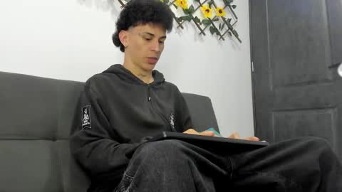 Max online show from 03-02-26, 02:36