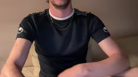 Snapshot of maxxxurbate chatting on 04-28-26, 11:32 MaxXxurbate online show from 04-28-26, 11:32