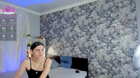 Snapshot of may_want chatting on 10-03-25, 09:50 Leila online show from 10-03-25, 09:50