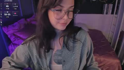 Snapshot of maya___muse chatting on 05-28-26, 02:58 Maya online show from 05-28-26, 02:58