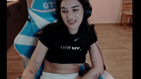 Maya online show from 02-02-25, 01:02