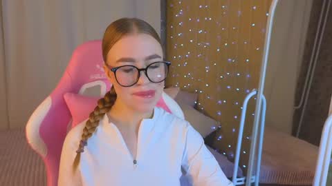 Maya online show from 01-17-25, 02:07