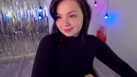 Woman online show from 12-21-24, 06:41