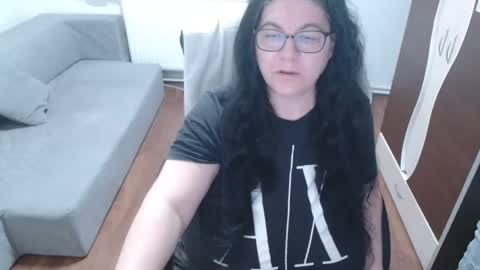 Maya online show from 03-31-26, 06:25