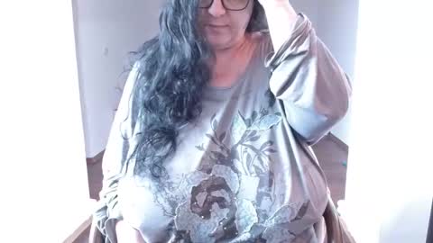 Maya online show from 04-21-26, 07:03