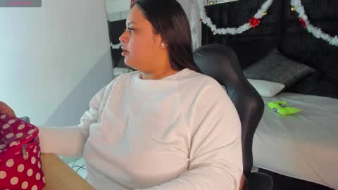 MAY online show from 12-23-25, 04:21