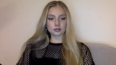 mayaflirt online show from 02-25-26, 08:40