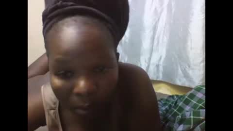 Snapshot of mayah_sexy chatting on 12-22-24, 09:42 mayah_sexy online show from 12-22-24, 09:42