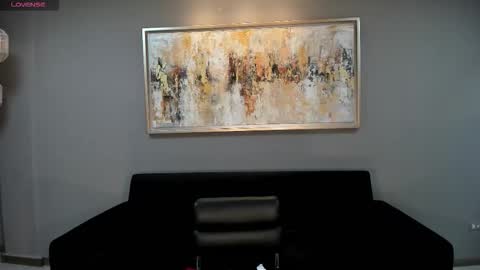 Snapshot of mayahoffman_ chatting on 02-18-26, 11:17 M A Y A H O F F M A N online show from 02-18-26, 11:17