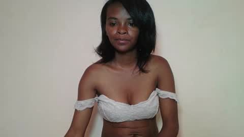 mayalabelle online show from 11-23-25, 06:02