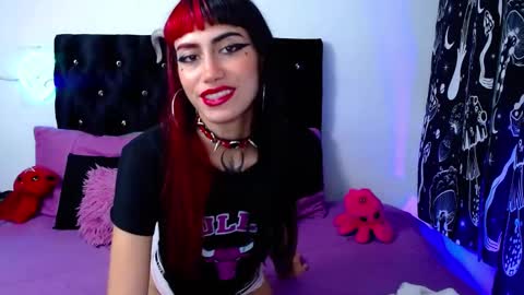 Snapshot of mayaredd chatting on 03-04-25, 03:22 mayaredd online show from 03-04-25, 03:22