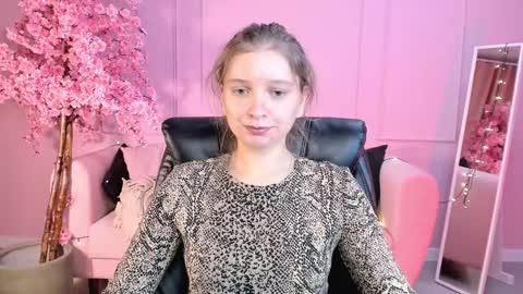 Snapshot of mayasinabon chatting on 01-08-25, 04:11 mayasinabon online show from 01-08-25, 04:11