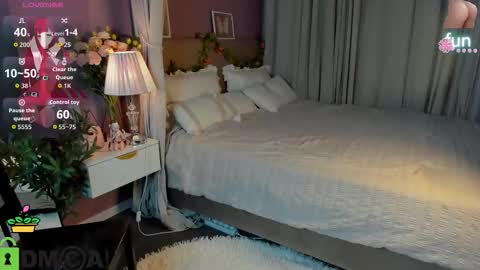 Mia GMT2 Mon 3-9 AM Tue 3-9 AM Wed 3-9 AMThur 10 AM - 4 PM  Fri 3-9 AM Sat 3-9 AM Sun 3-9 AM. online show from 12-21-25, 01:02