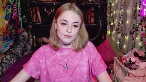 maybe_yours333 online show from 07-06-26, 10:01