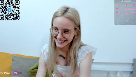 Snapshot of maydaguy chatting on 01-26-25, 06:28 Megan online show from 01-26-25, 06:28