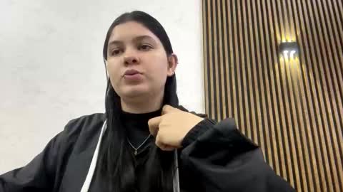 Snapshot of maye15 chatting on 11-16-25, 03:28 Maye online show from 11-16-25, 03:28