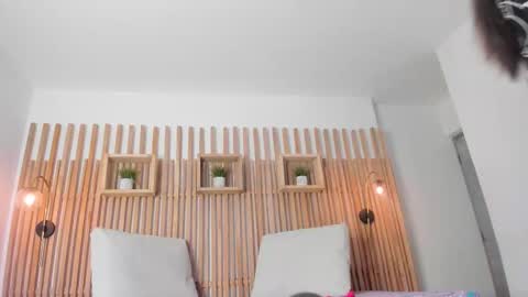 Snapshot of maye_wells_ chatting on 01-06-26, 07:06 Maye Wells online show from 01-06-26, 07:06