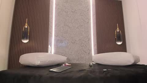 Maye Wells online show from 04-18-26, 07:40