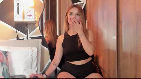 MaylinFox online show from 09-11-25, 01:33