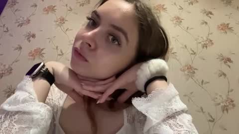 Snapshot of maypakele chatting on 06-03-26, 02:33 Lily online show from 06-03-26, 02:33
