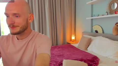 Angie  Alex online show from 02-23-25, 06:28