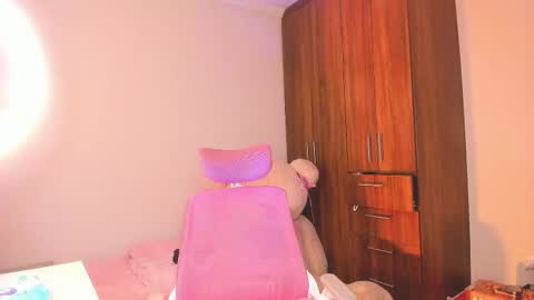 may online show from 03-15-26, 08:15