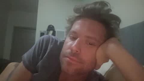 Snapshot of mbnc chatting on 12-22-24, 06:49 lol online show from 12-22-24, 06:49