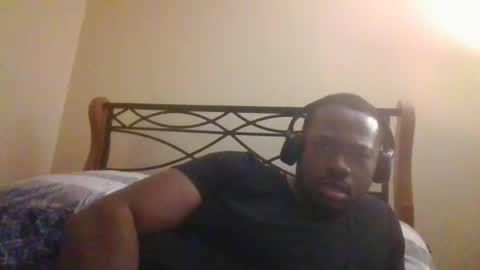 Snapshot of mbsupreme chatting on 05-25-26, 03:01 Mark online show from 05-25-26, 03:01