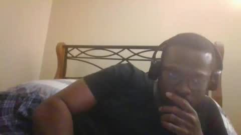 Snapshot of mbsupreme chatting on 05-26-26, 03:02 Mark online show from 05-26-26, 03:02