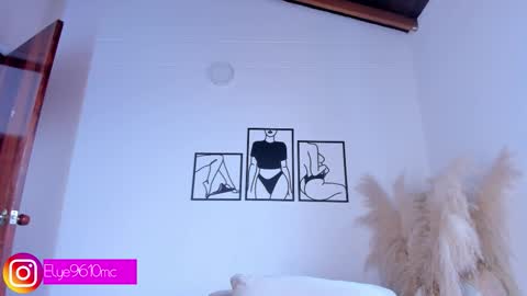 Ellie online show from 03-06-26, 09:33