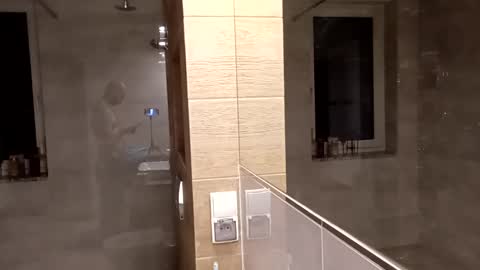 mckiubone online show from 02-07-25, 01:47