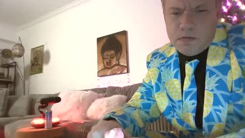 me2283 online show from 12-23-24, 01:08