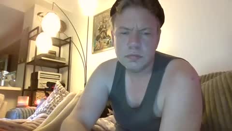 me2283 online show from 12-23-24, 04:12