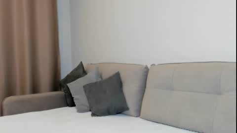 Alice online show from 10-11-25, 01:09