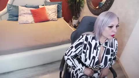 meamandax online show from 02-14-25, 11:31