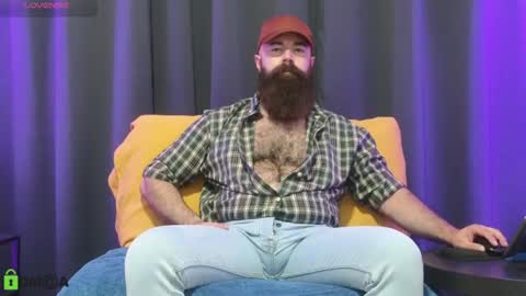 Snapshot of meaty_roll chatting on 06-17-26, 11:16 Meaty Roll online show from 06-17-26, 11:16