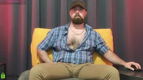 Snapshot of meaty_roll chatting on 07-14-26, 01:19 Meaty Roll online show from 07-14-26, 01:19