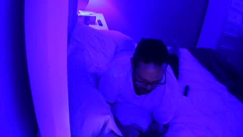 mecrago online show from 11-18-25, 09:25