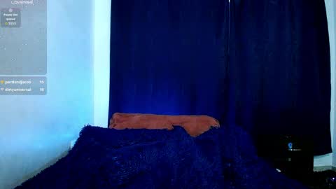 Snapshot of medelheine chatting on 04-17-26, 01:14 Madelheine online show from 04-17-26, 01:14