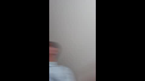 Snapshot of medeni62 chatting on 05-15-26, 01:18 medeni62 online show from 05-15-26, 01:18